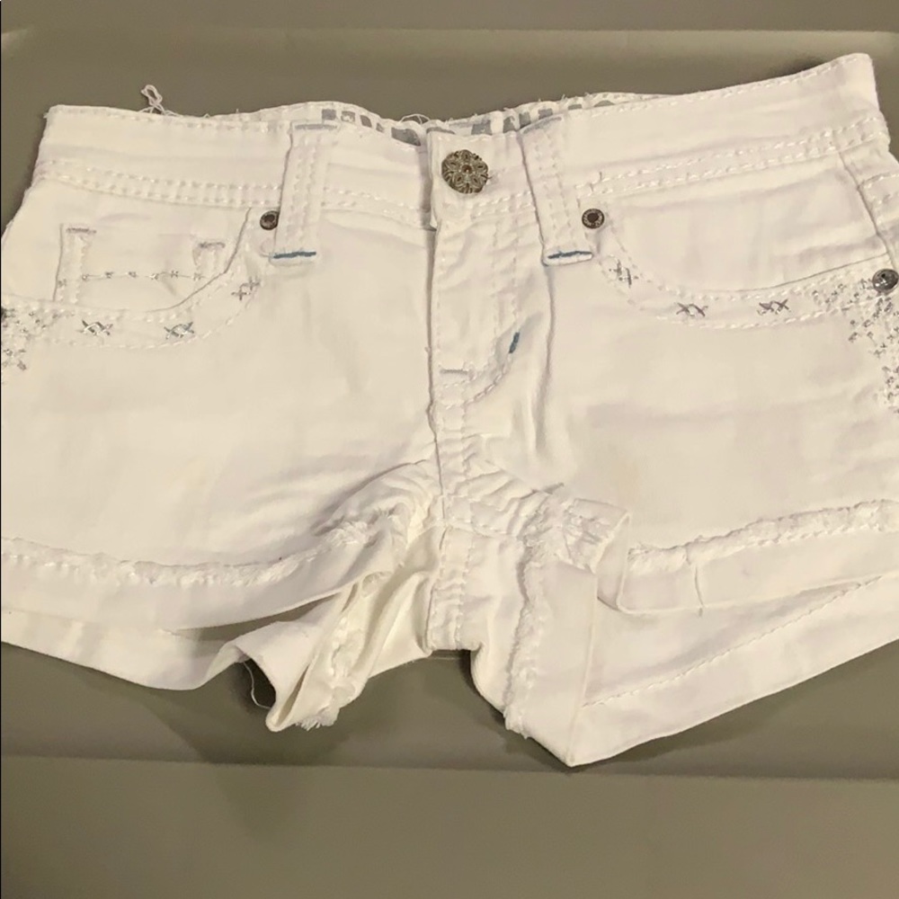 Hydraulic white shorts